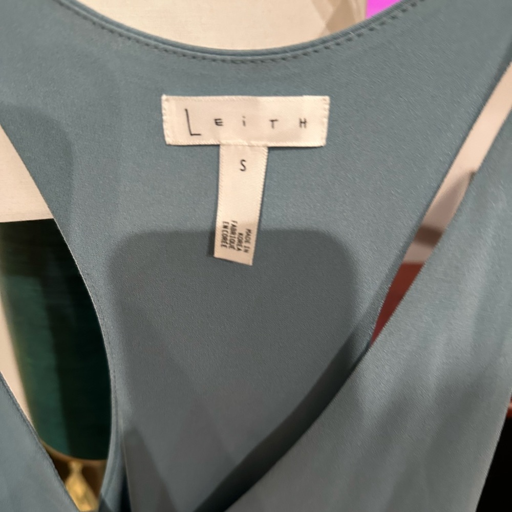 Light teal racer back body on dress - Picture 2 of 3